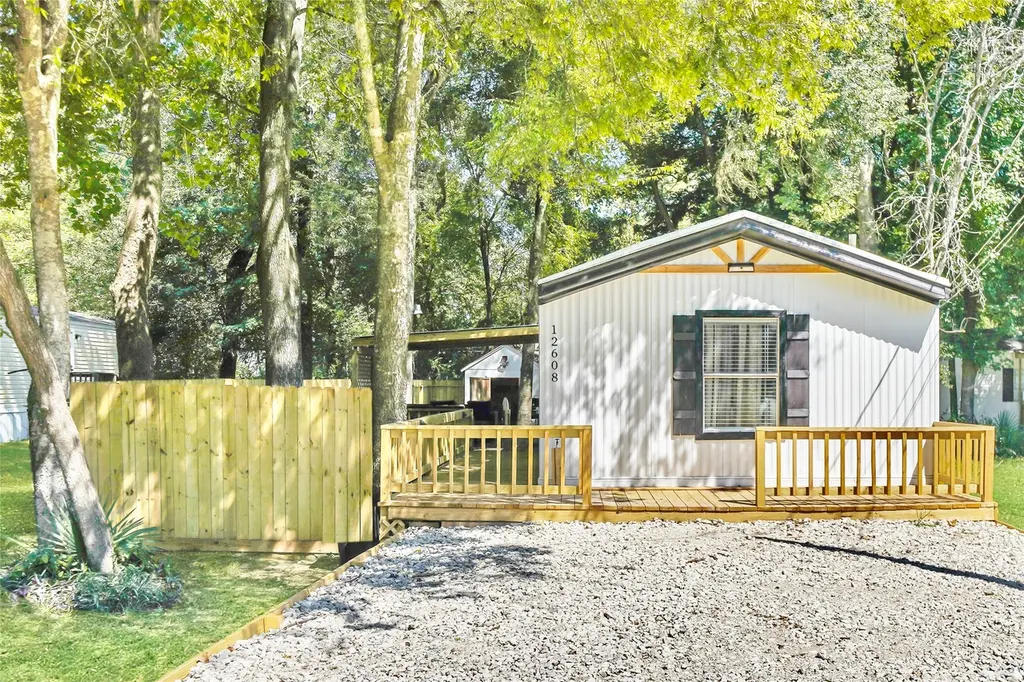 12608 Lazy Cove Dr