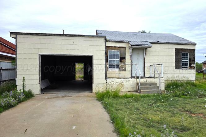 213 Clubhouse Dr