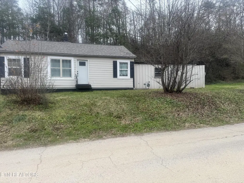 613 Baumgartner Rd
