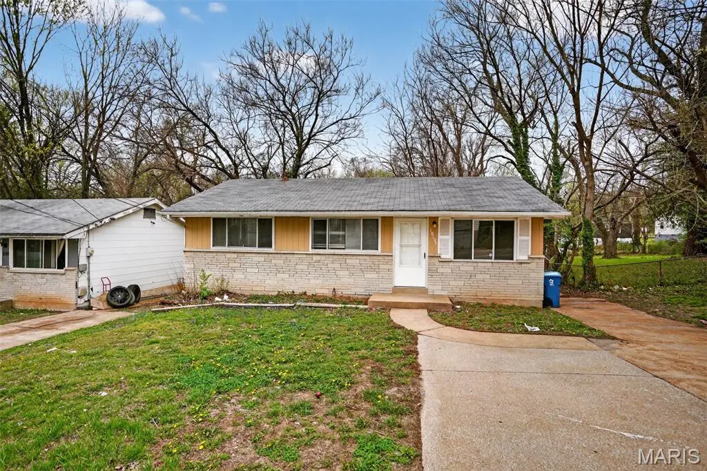 10185 Green Valley Dr