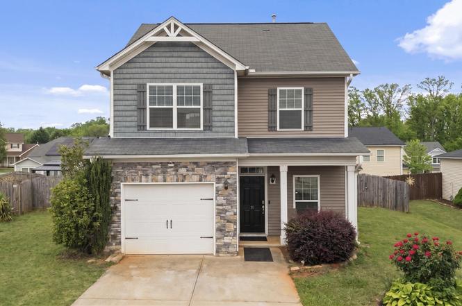 11 Heatherfield Dr