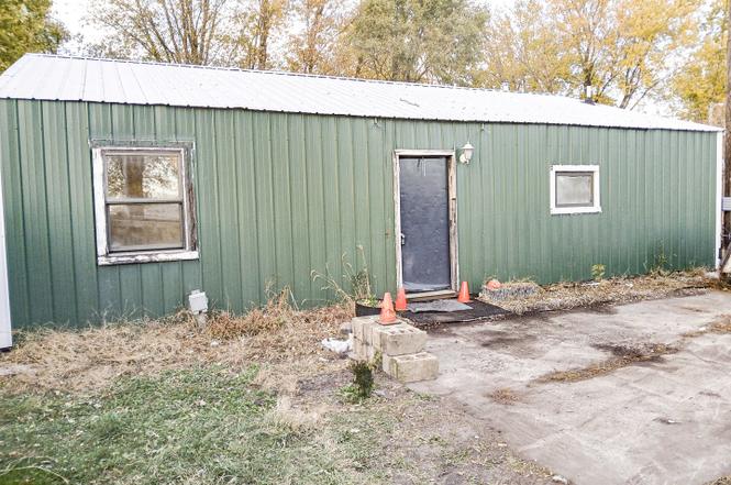 2112 E 2400 North Rd