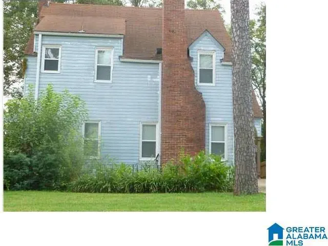 236 Pinewood Ave