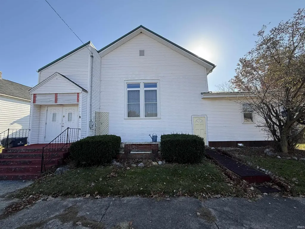 603 W Main St