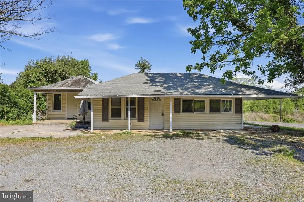 16273 Old Valley Pike