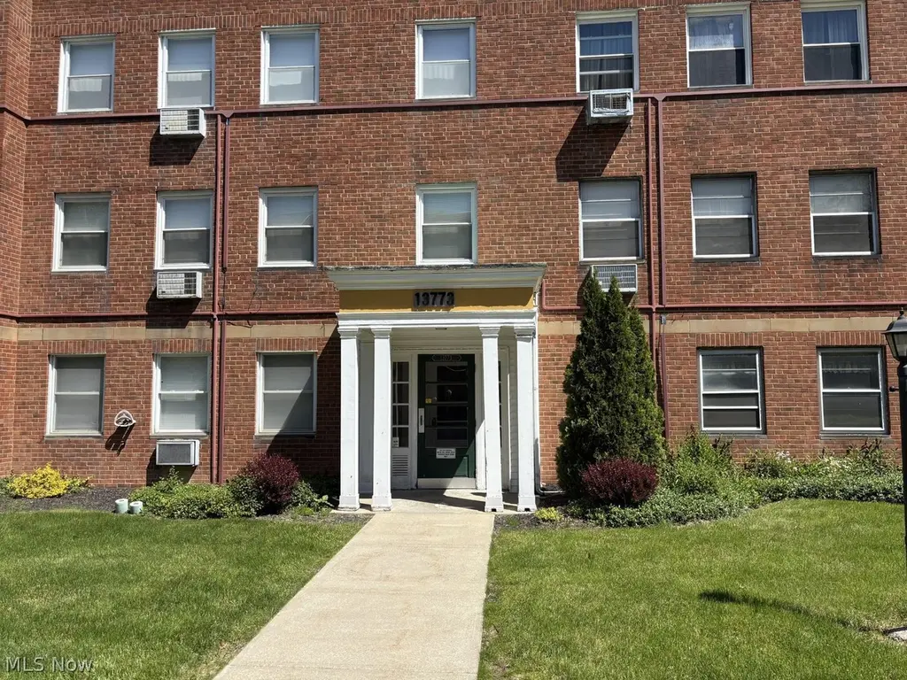 13773 Cedar Rd #103
