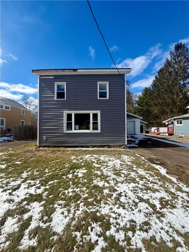 12 Maple St