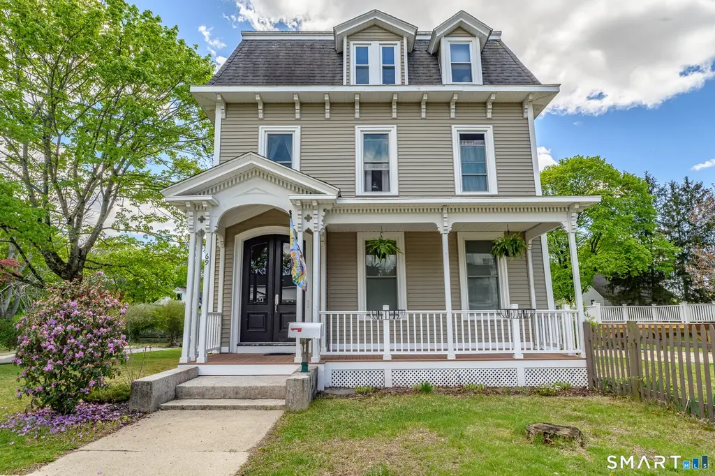 69 Winter St