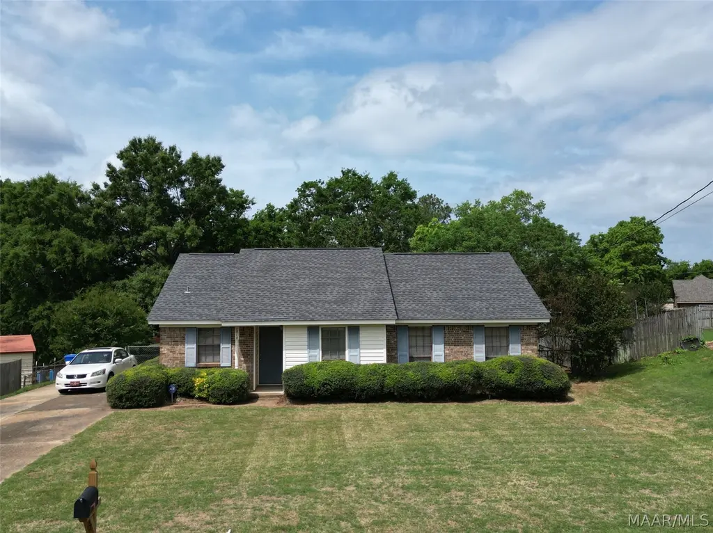 1814 Jenny Dr