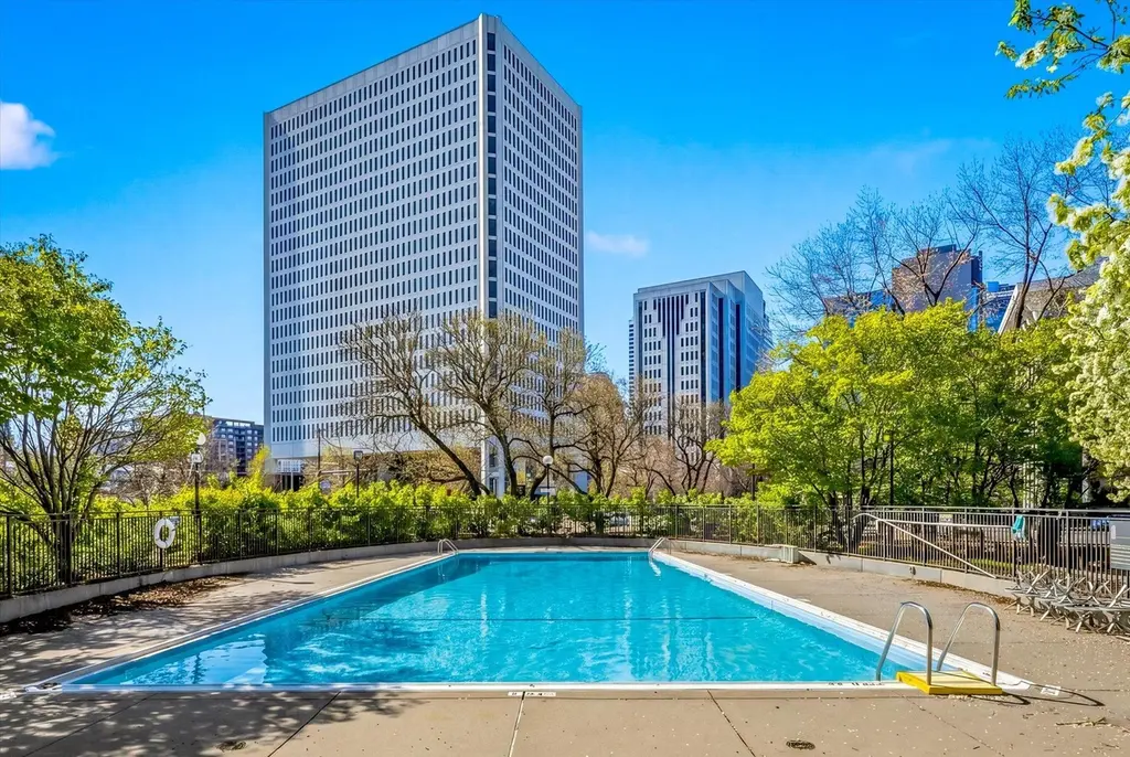 15 S 1st St Unit A1020