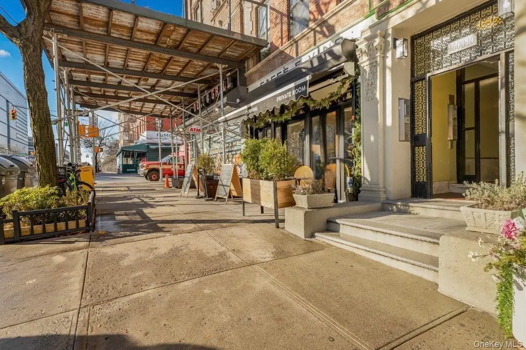 1608 Amsterdam Ave Unit 5A