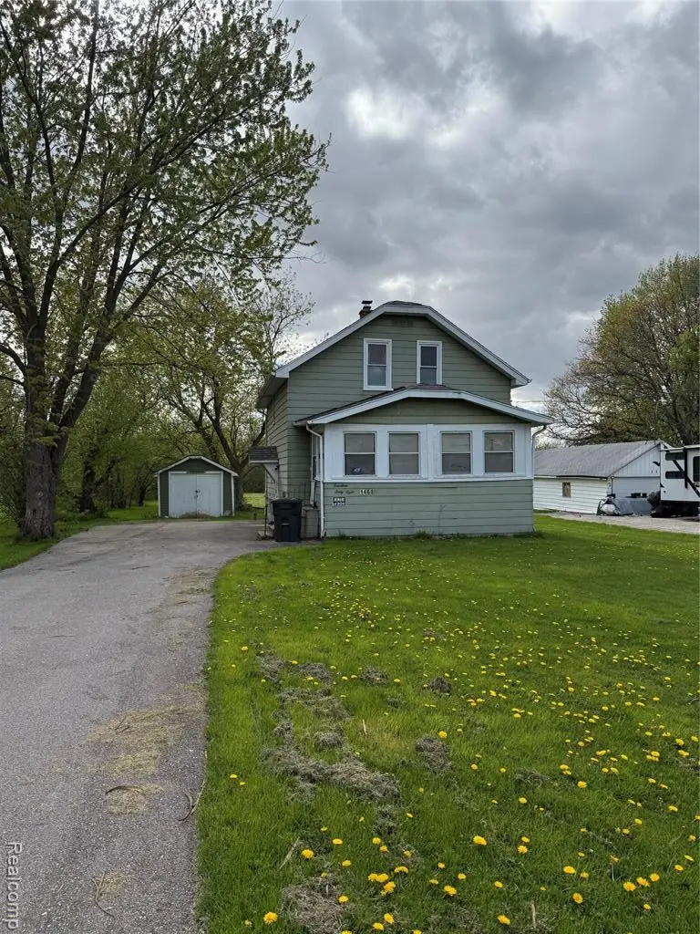 1468 Eggleston Ave