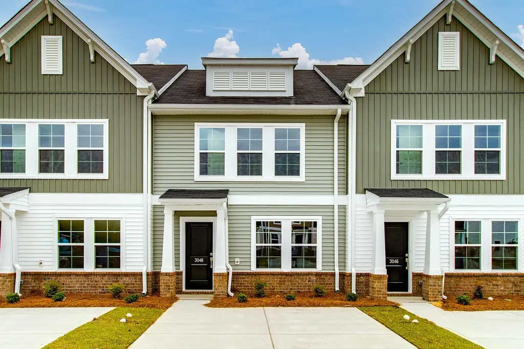 3048 Harborview Dr