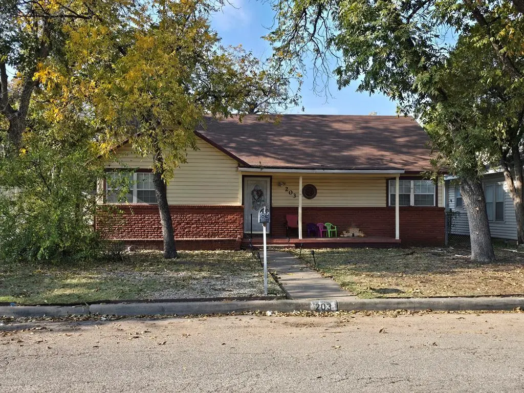 203 N Adams St