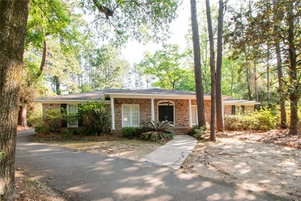 833 Satsuma Ct