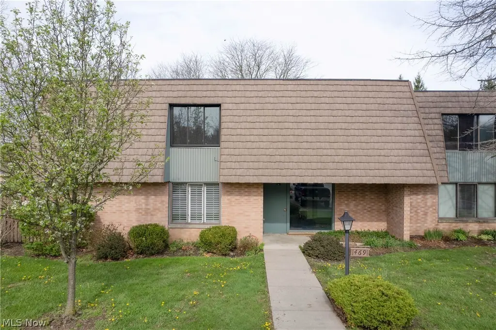 469 W Streetsboro St Unit C