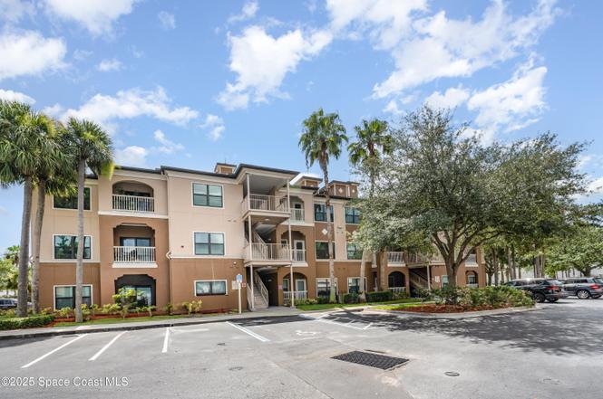 6470 Borasco Dr #2102