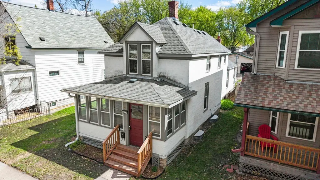 934 Juno Ave