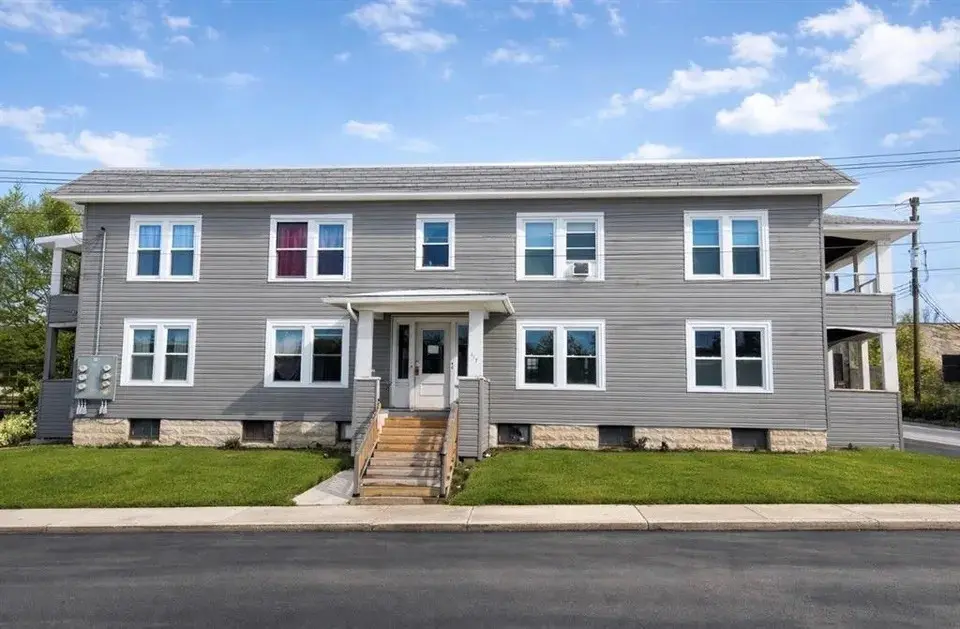 117 Badger Ave