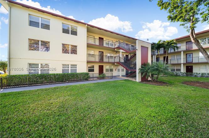 13455 SW 3rd St Unit 302S