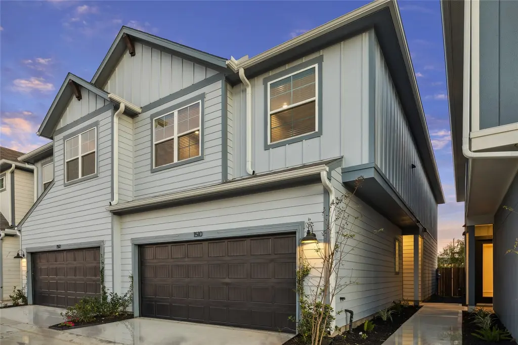 1520 Colonial Gorge Dr