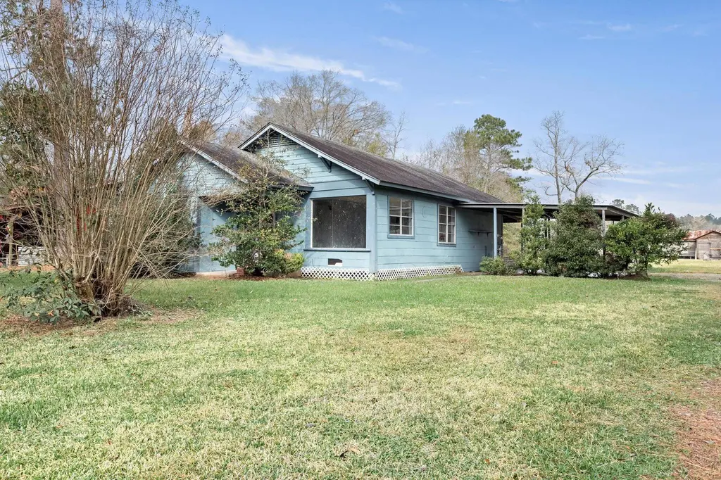 2261 Killian Rd