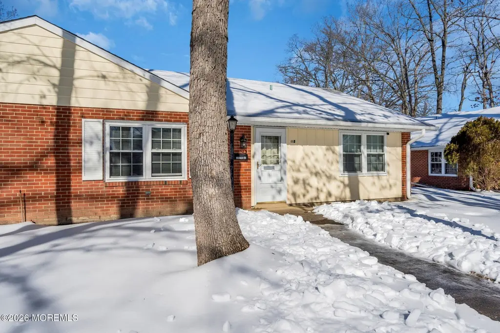 66D Dorchester Dr