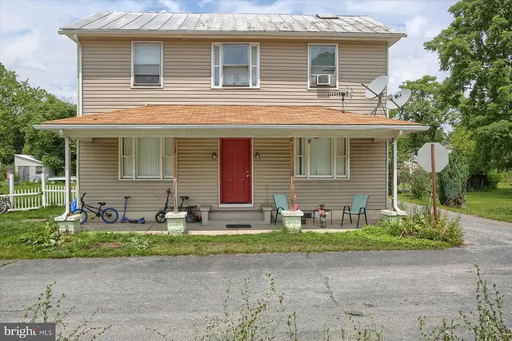 46 N Front St