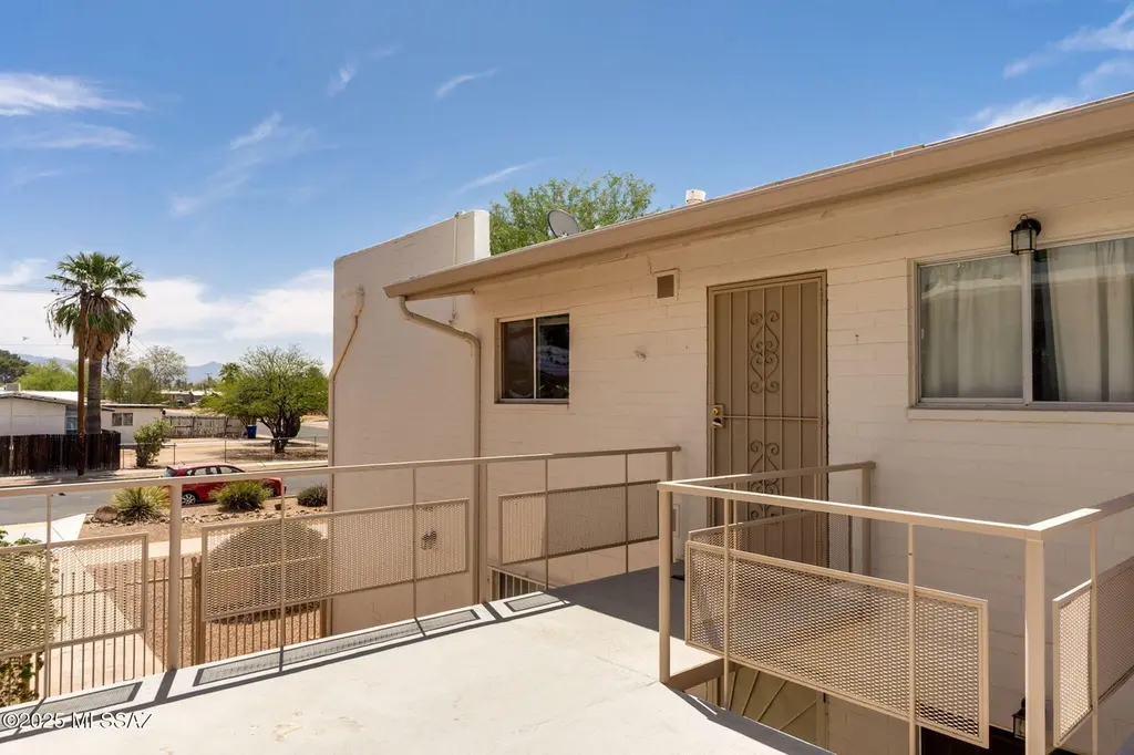 1470 S Palo Verde Ave Unit J 201