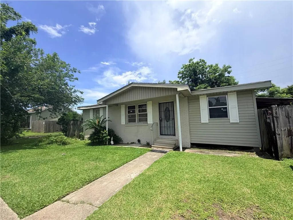 1056 Lesan Dr