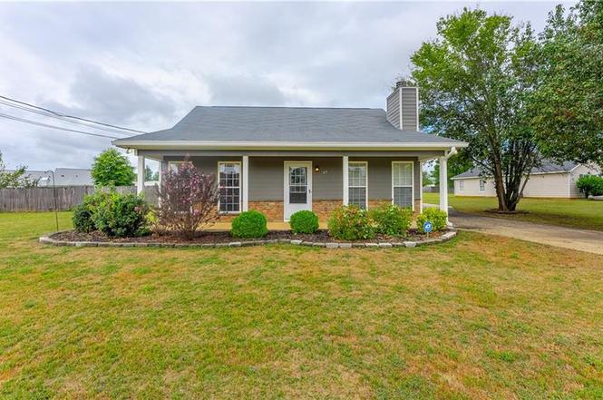 34 Farmbrook Dr