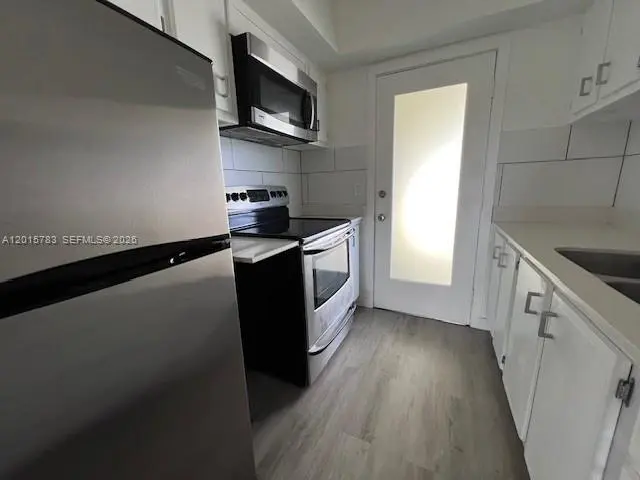 1350 E Sample Rd #306