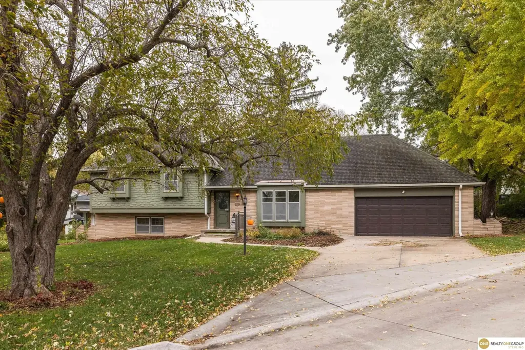1256 Peterson Dr