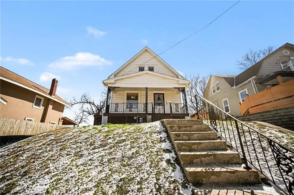 1129 Cleveland Ave