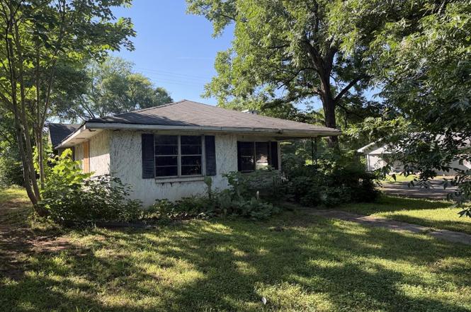 836 Jackson Blvd