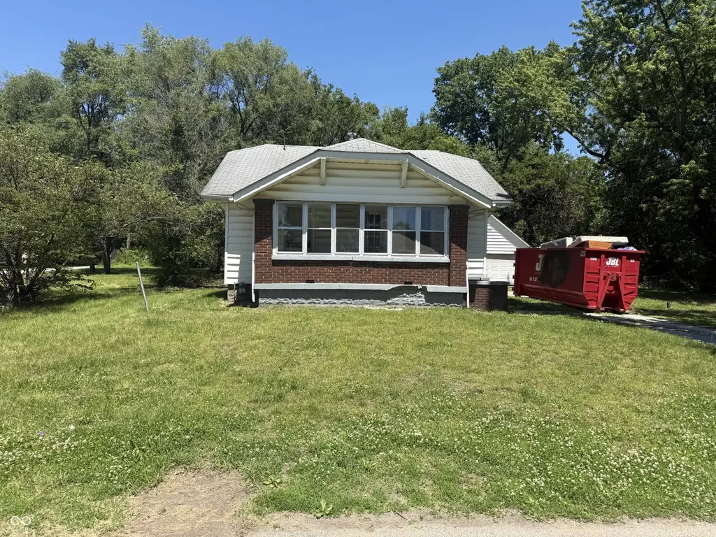 2004 E Wheeler Ave