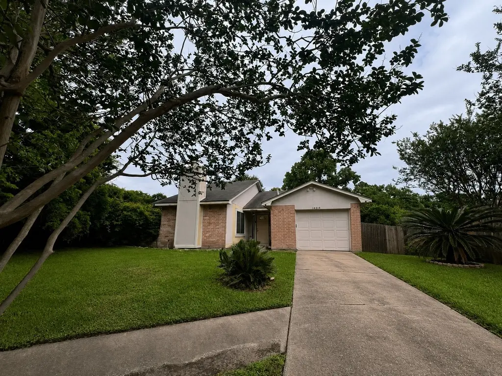 14314 River Glen Dr