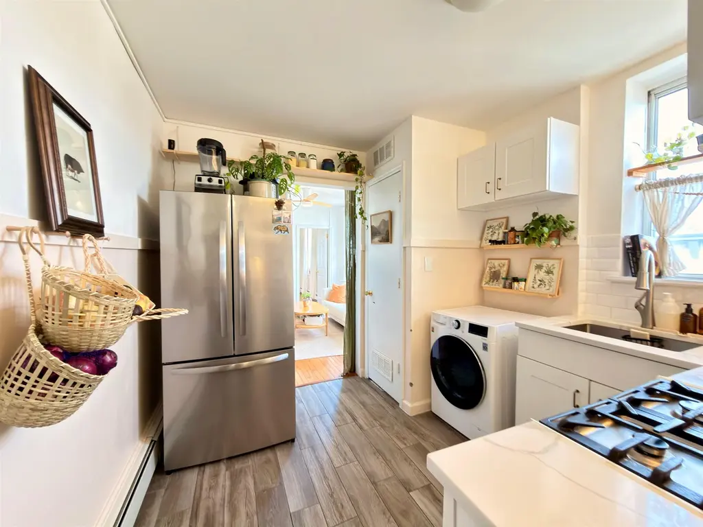 4306 KENNEDY Blvd #10