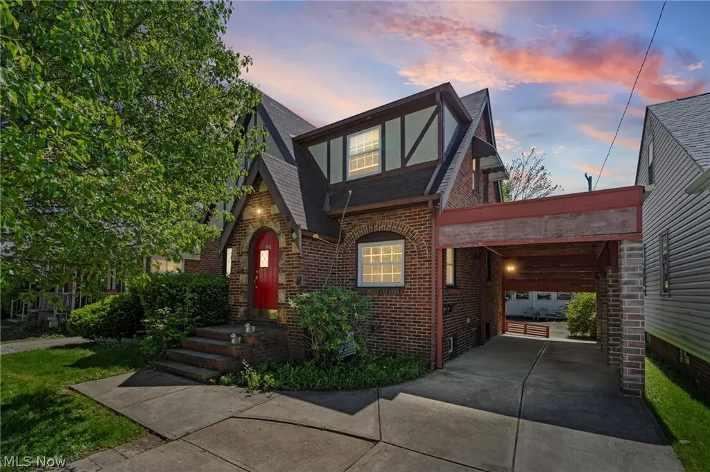 7411 Wooster