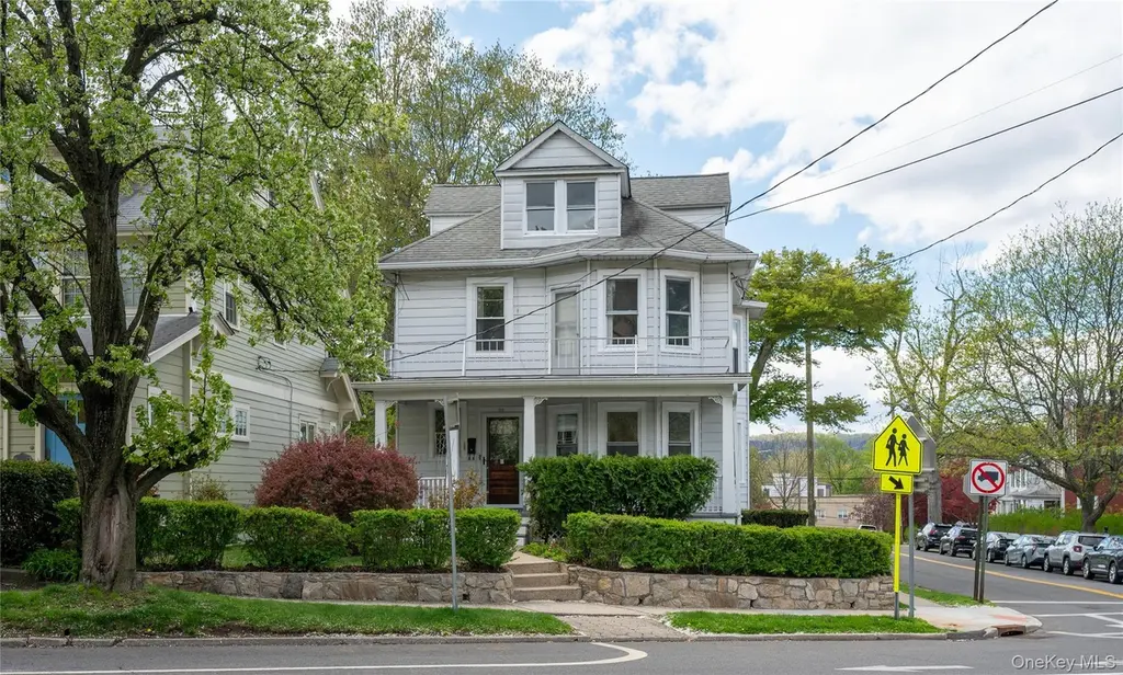 58 Farragut Ave