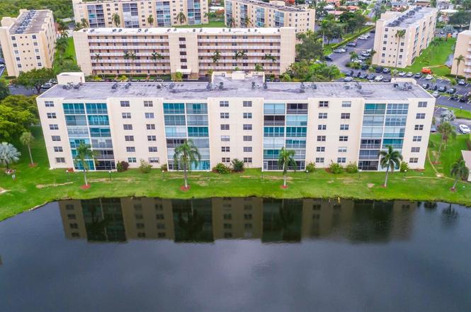 131 SE 3rd Ave #608