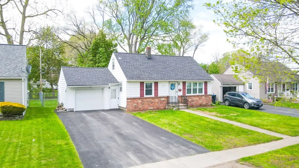 127 Newton Rd