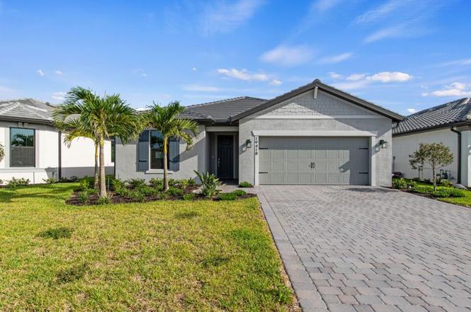 19418 Hinkley Dr