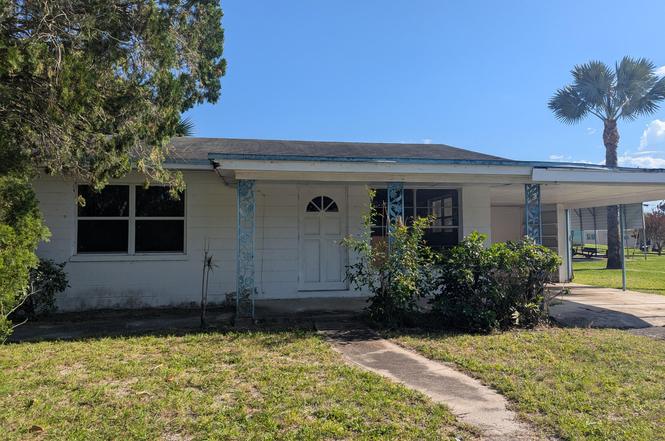 1705 Juanita Ave