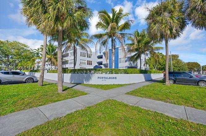 2175 NE 170th St #206