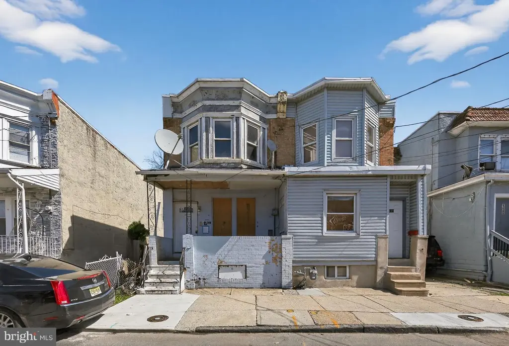 136 N 25th St