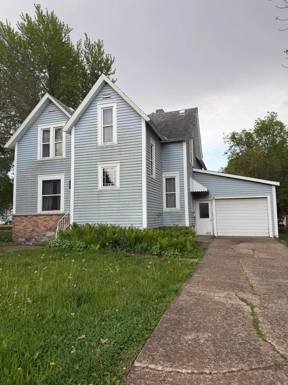 508 E Iowa St