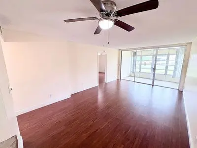 6070 NW 64th Ave