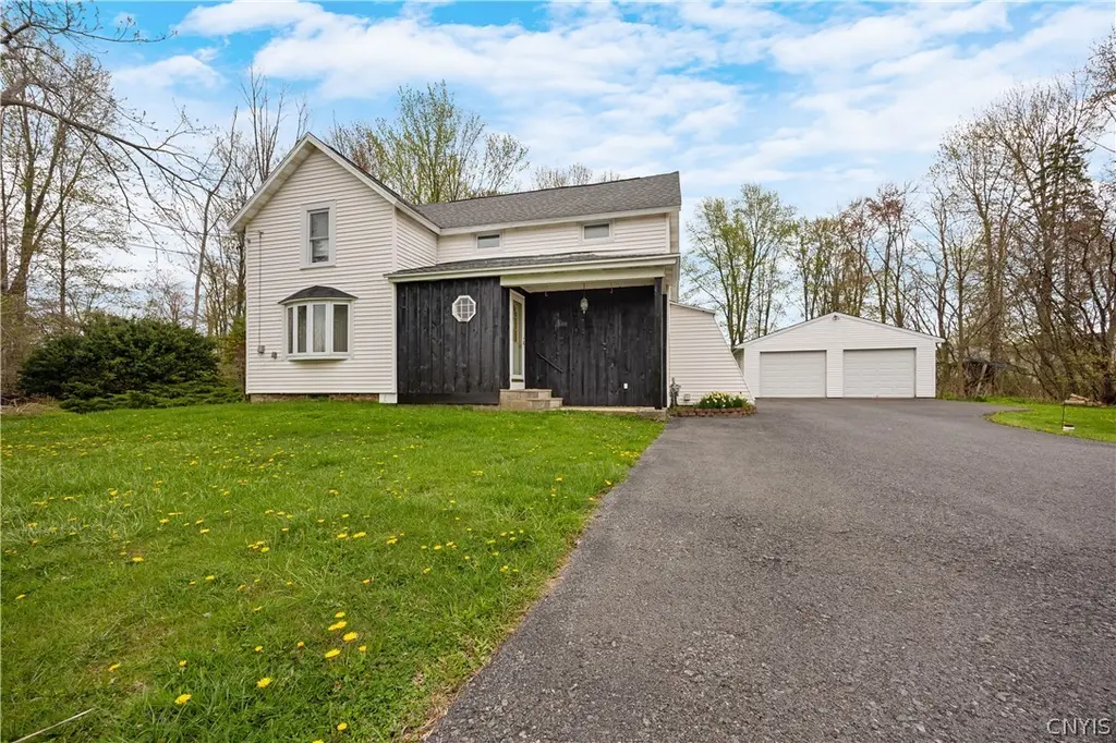 8258 Thompson Rd