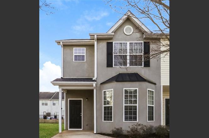 2296 Nicole Dr